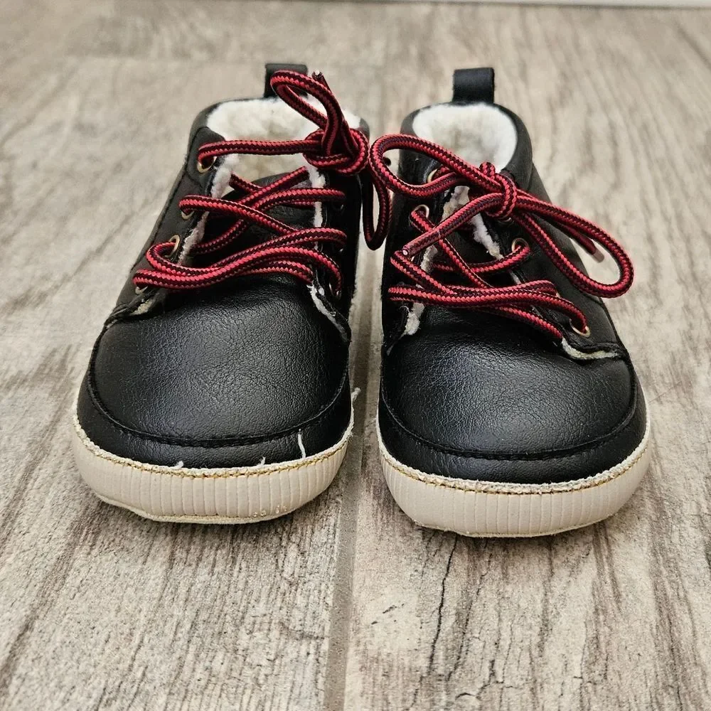 Baby Gap Black Boots Size 6-12M